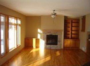 8844 Whispering Oaks Trl, Shakopee, MN 55379