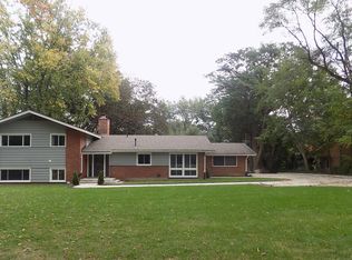 3350 Adams Rd, Troy, MI 48084