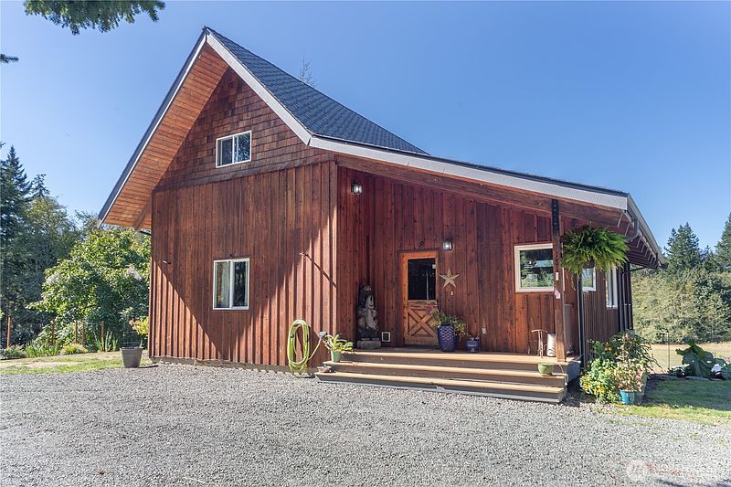 2nd image of 1812 Lindsay Hill Road