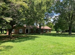 519 N Russell St, Portland, TN 37148