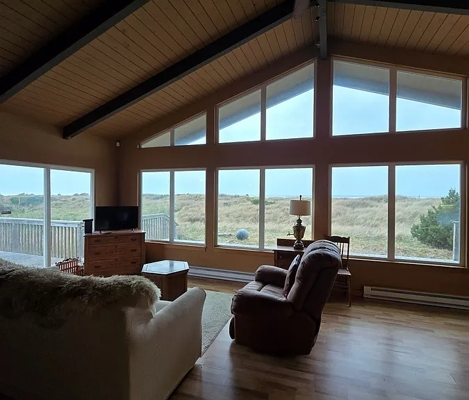 1902 NW Oceania Dr — Photo 29