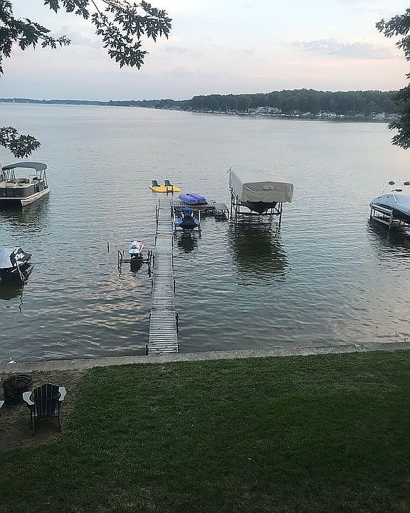 2nd image of 5984 Lakeside Dr