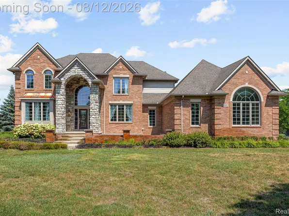 50940 Park Place Dr, Northville, MI 48167