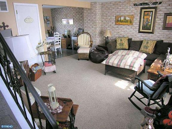 2nd image of 33 Seltzer Ave