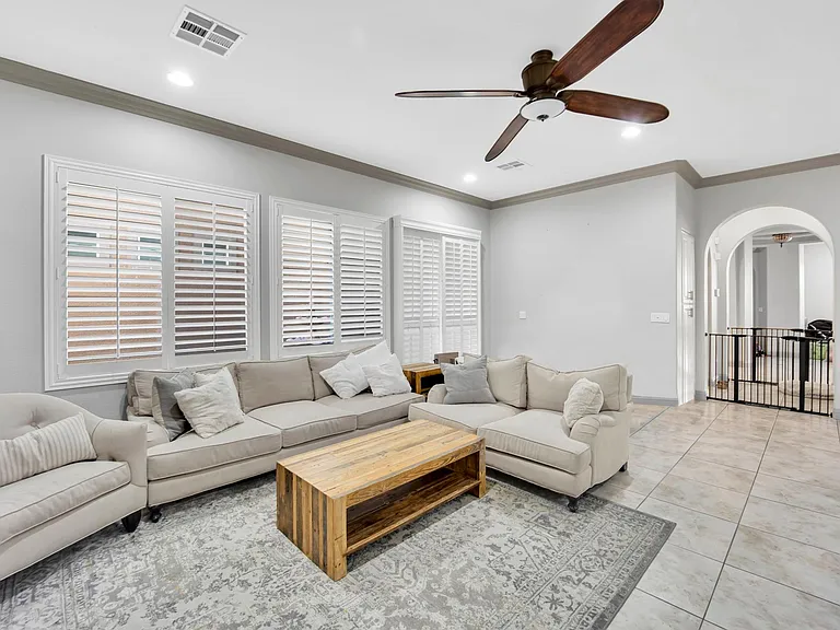 2315 Malaga Peak St — Photo 21