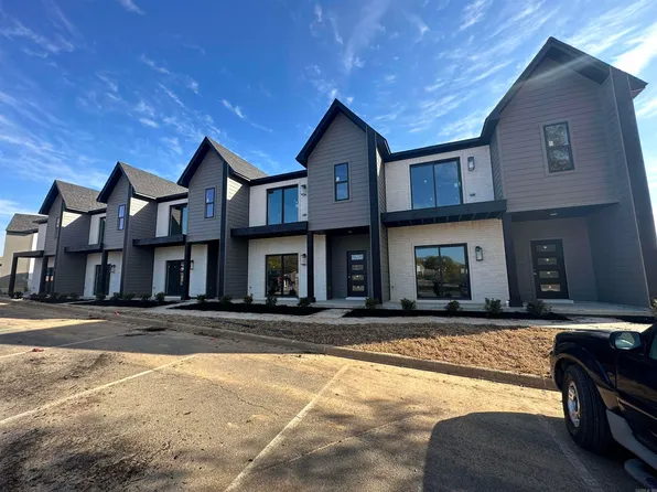 225 Country Club Pkwy #52, Maumelle, AR 72113