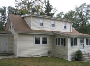 6 Midland Ave, Saugus, MA 01906