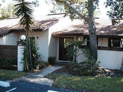 1st image of 2915 Boxwood Ct