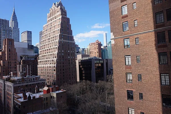 Rented by Lynn Herman Associates, LLC  | media 7