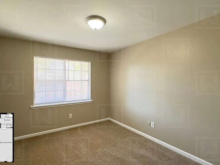ROEBUCK VILLA APARTMENTS — Photo 21
