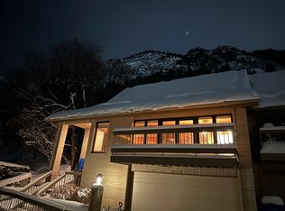 4110 E Quarry Dr, Sandy, UT 84092