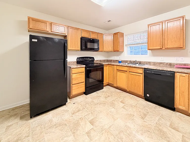 137 Felix Rd — Photo 9