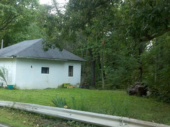 9355 Tannery Rd, Girard, PA 16417