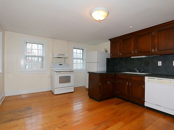 3rd image of 12 Mekeel St