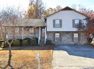 114 Laurel Oak Rd, Huntsville, AL 35811