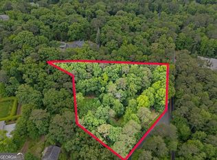 1340 W Garmon Rd, Sandy Springs, GA 30327