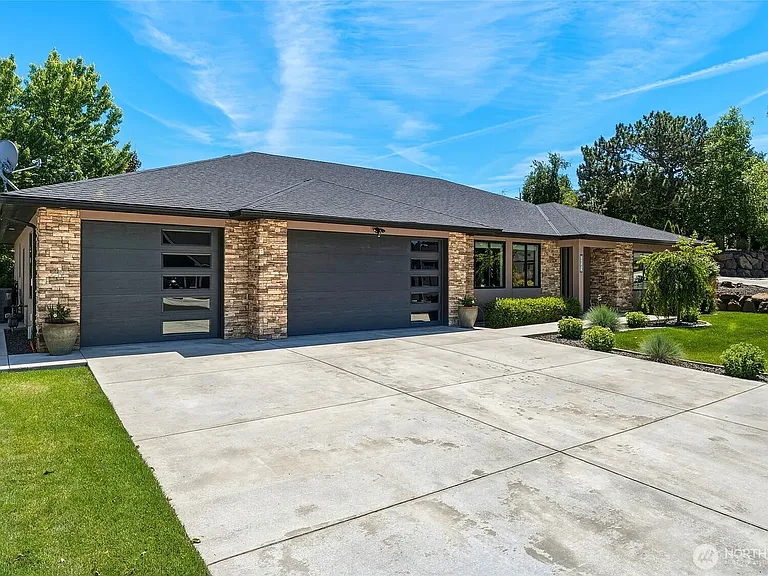 2643 Molten Ct — Photo 24