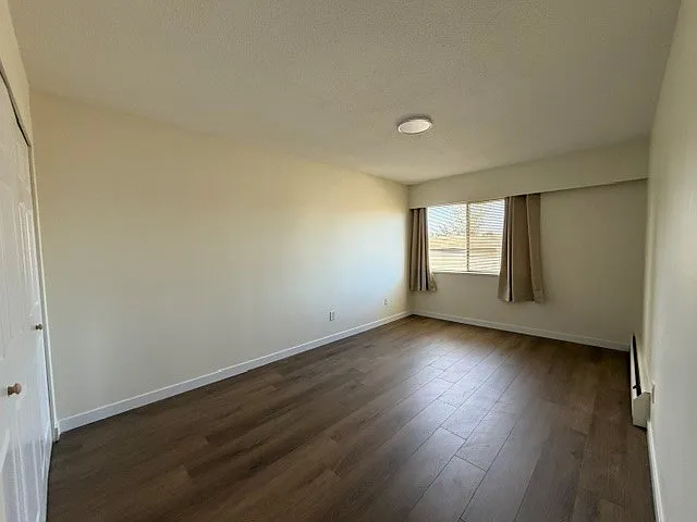 615 Colborne St — Photo 11