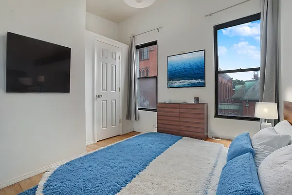 Rented by Compass | media 3