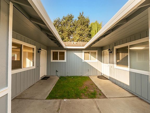 4th image of 8853 Kelley Dr