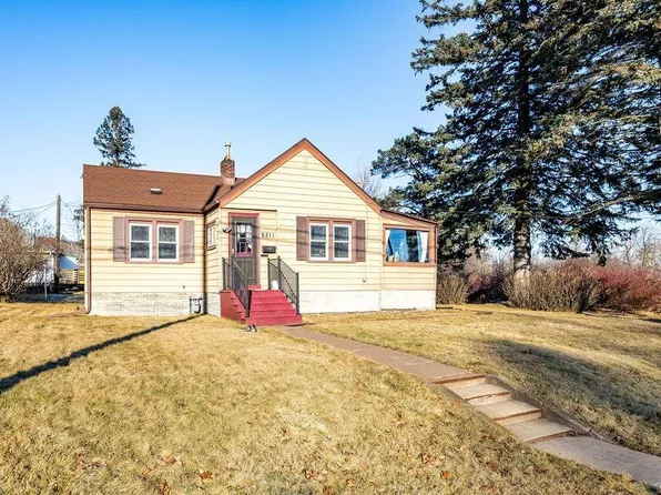 9311 Zimmerly Ave, Duluth, MN 55808