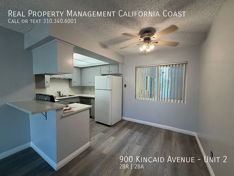 Gorgeous 2Bed 1,5Ba Townhouse w/in-unit Laundry+2 Car Garage — Photo 4