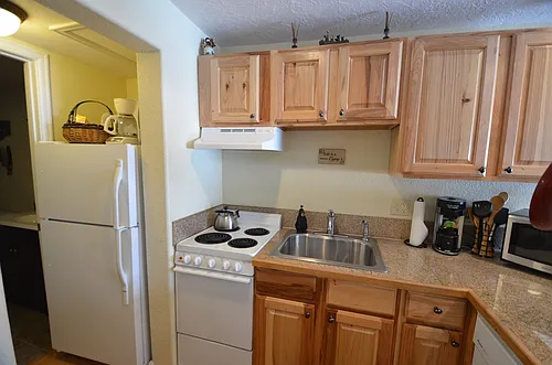 9 Yacht Club Tenderfoot St #414 Photo 1 9 Yacht Club Tenderfoot St #414 Photo 1