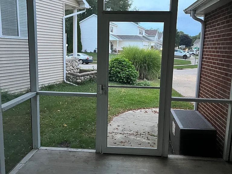 2218 Stori Ln #1 — Photo 4
