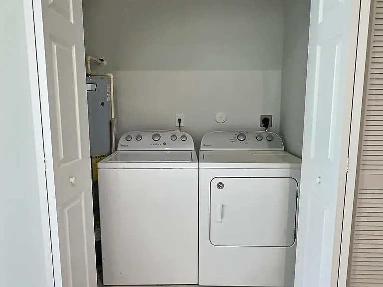 413 Martin Ave — Photo 19