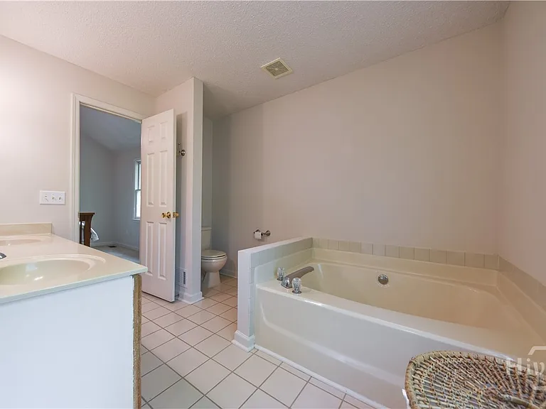 250 Brickleberry Rdg — Photo 28