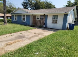 3220 Pacesetter Dr, Dallas, TX 75241