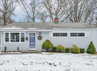 42 Greenwood Street, East Hartford, CT 06118