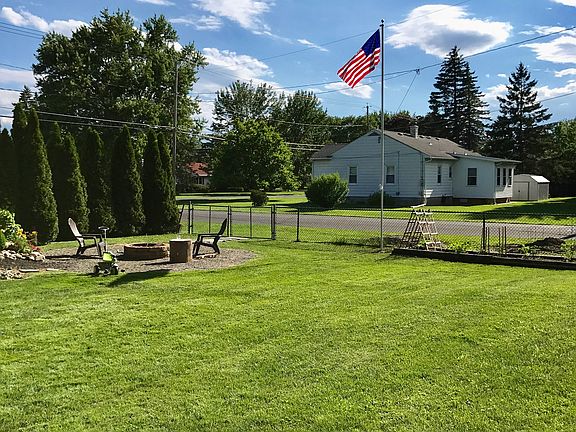 4th image of 189 Manor Ave