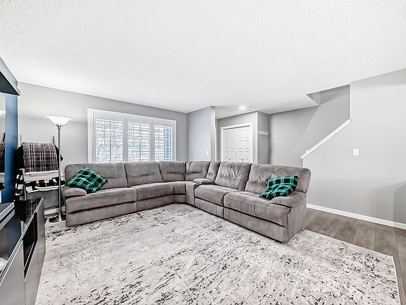 5th image of 5422 Crabapple Loop SW