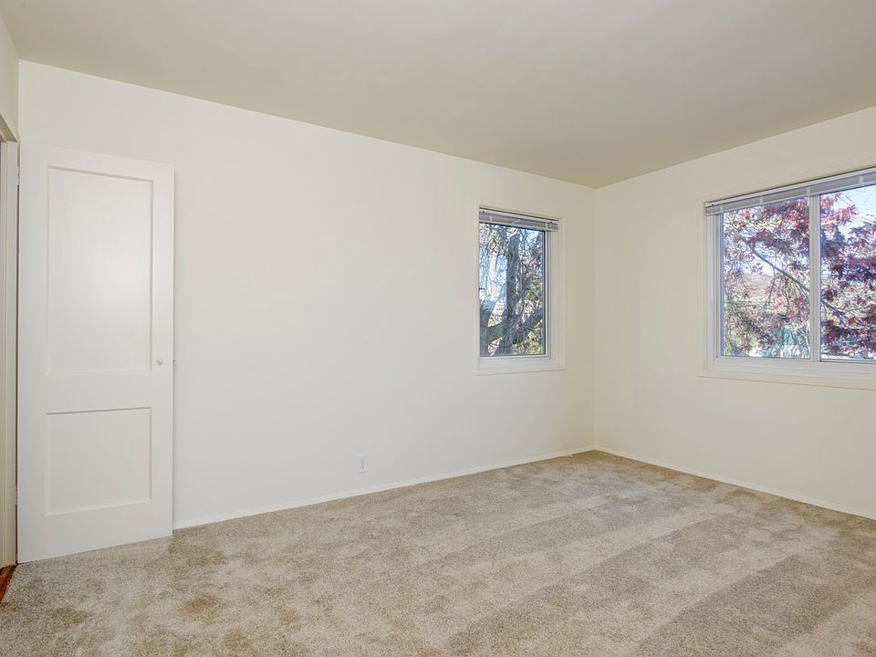2nd image of 761 Gonzalez Dr