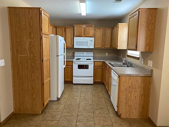 3rd image of 4300 SW Chapelstone Ave #2