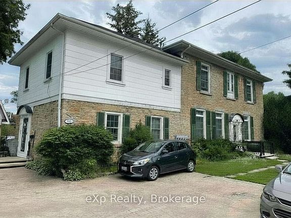 3rd image of 805 3rd Ave W