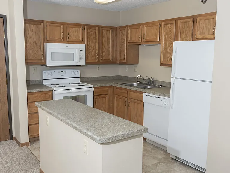 BRIARCLIFF APARTMENTS — Photo 2