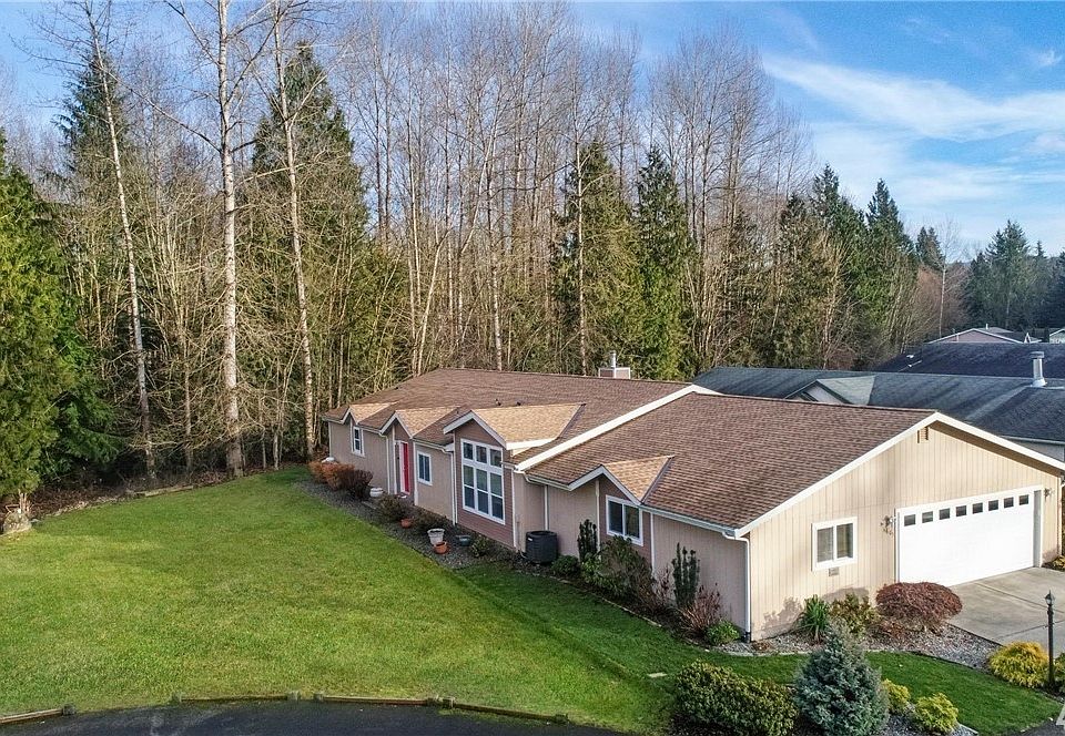 View of home from the front. Located on green belt. Walking trail to White River.