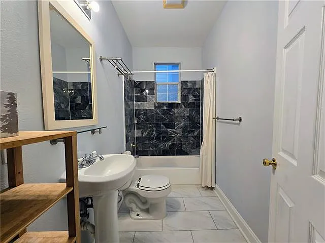 2219 Saint Philip St — Photo 7