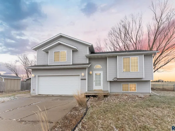 201 Park St, Worthing, SD 57077