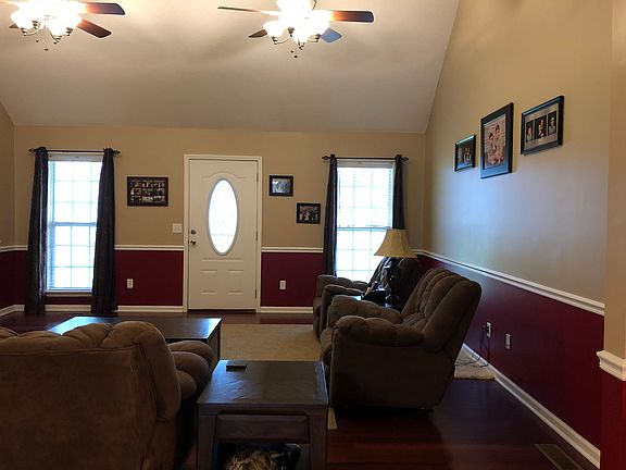 5th image of 137 China Berry Ln