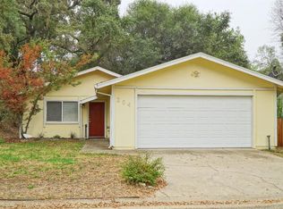 204 Argonaut Dr, Diamond Springs, CA 95619