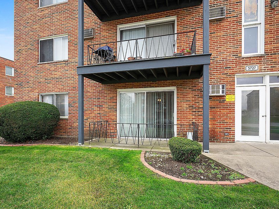 1st image of 5727 W 128th St #1