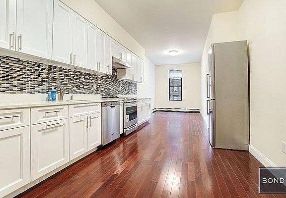 3rd image of 932 8th Ave #2