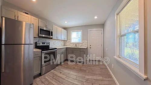 1408 Lyle Ave #A Photo 1