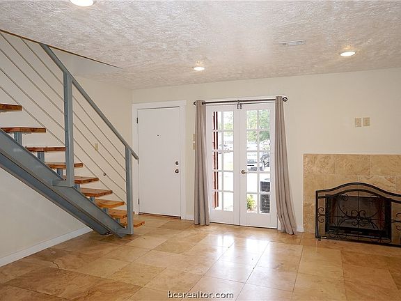 3rd image of 904 University Oaks #79