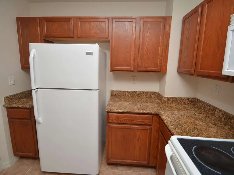 4600 E Moody Blvd #4H — Photo 13