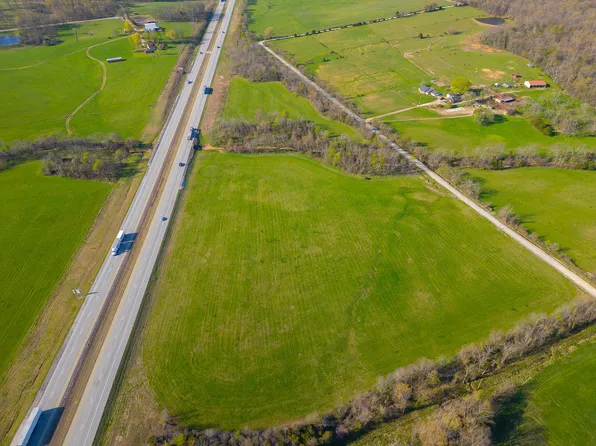 000 Country Trails Road, Conway, MO 65632