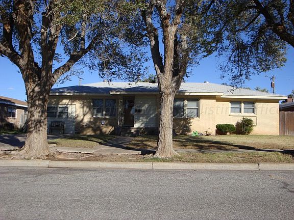 2nd image of 1816 Beech Ln